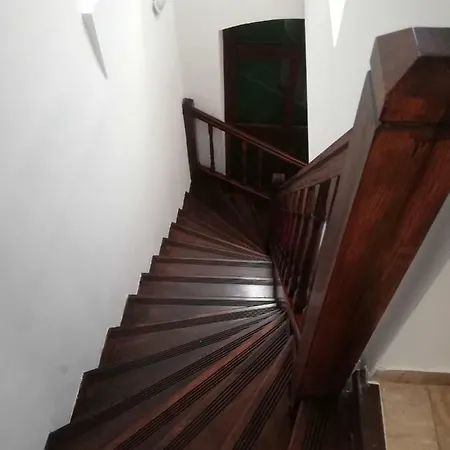 Kozponti Apartman 公寓