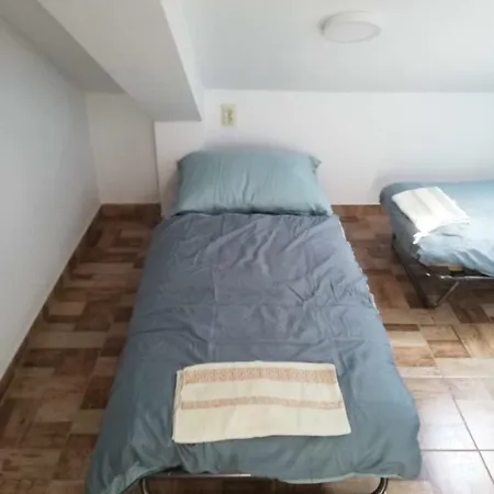 Kozponti Apartman 公寓